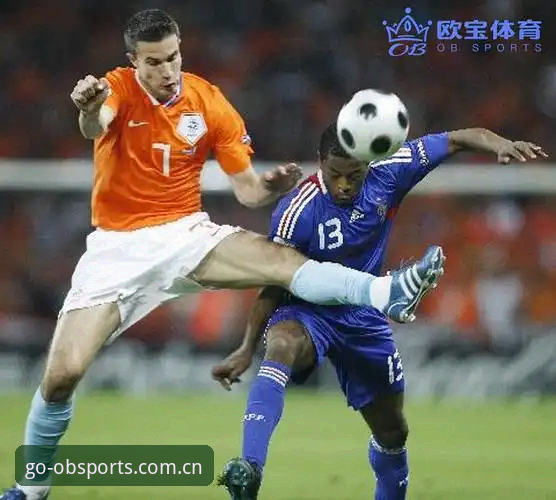 传统观赛与最新OBSports极致体验APP全面对比：为什么体育迷正在转向移动端？